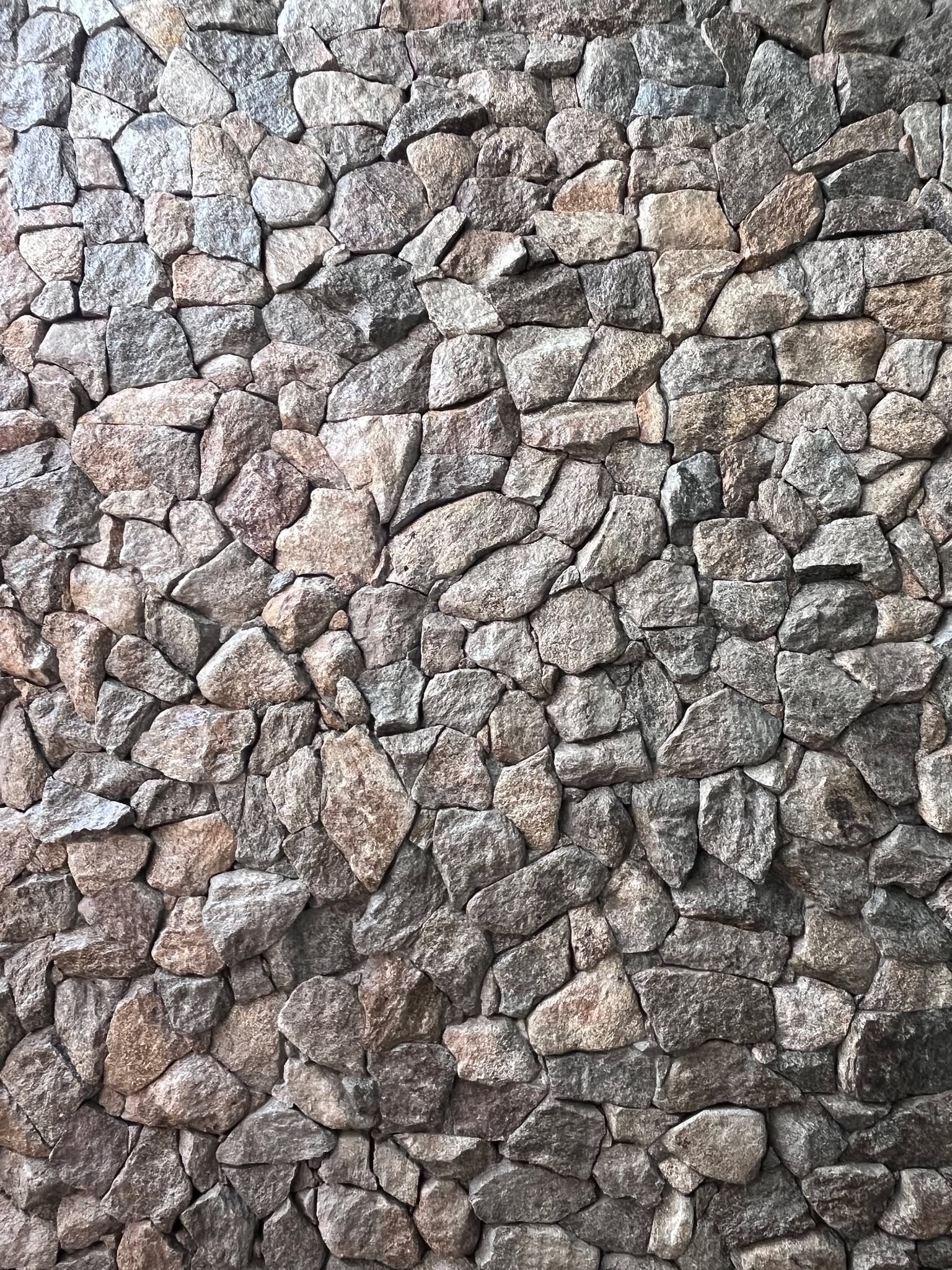 Mur de 28 m² en parement granit posé en pierre sèche (2025) — vue 4